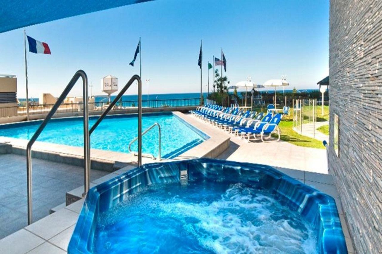 Surfers International 3* Gold Coast