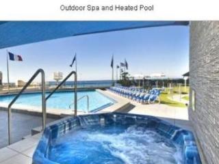 Aparthotel Surfers International 3*