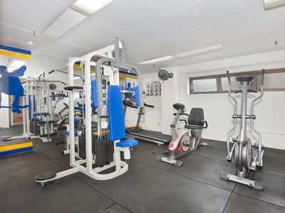Aparthotel Surfers International 3*